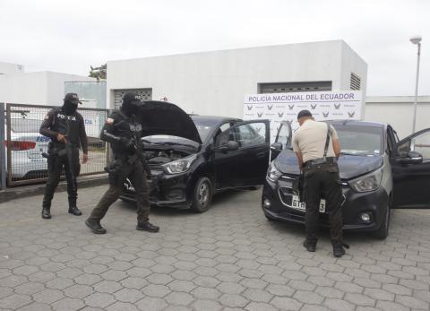 retienen carro con placa adulterada