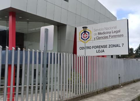 El cuerpo fue encontrado en el barrio 10 de Agosto, parroquia Zumbi, en el cantón Paquisha, Zamora Chinchipe. Las causas del deceso aún se investigan.
