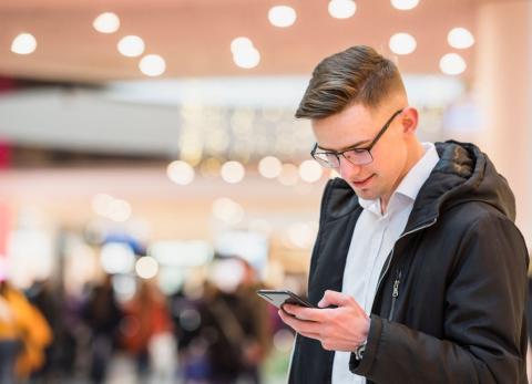 Usar Wi-Fi en un centro comercial
