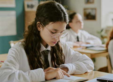 Hasta el 25 de noviembre hay oportunidad para postularse a la beca 'Because he is nice'.