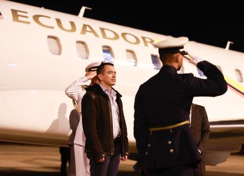 DANIEL NOBOA DE VIAJE