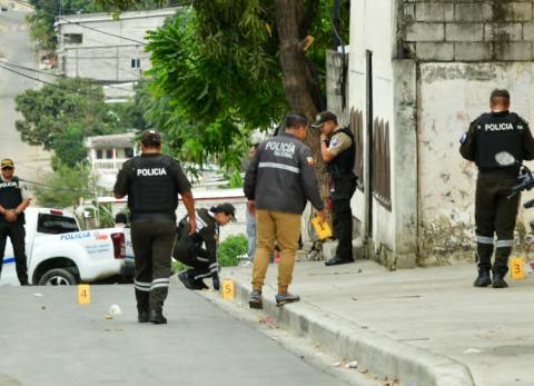 La matanza que dejó seis víctimas se registró en Flor de Bastión.