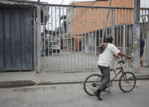 En este callejón de la cuarta etapa de El Recreo ocurrió la balacera.