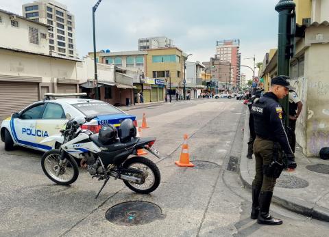 El hecho violento se registró la tarde de este 3 de diciembre, en el centro de Guayaquil.