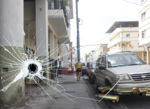 El crimen se registró en el centro de Guayaquil.