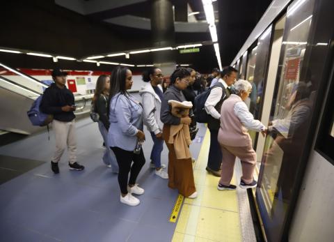 Contraloría contra metro de Quito