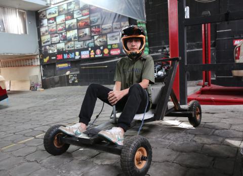 Fiestas de Quito - Chivas - Chivas en Quito - Coches de madera