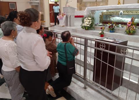 DEVOTOS DE SANTA NARCISA DE JESÚS