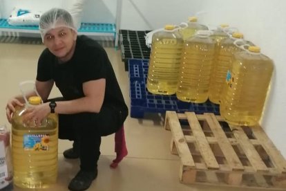 Gómez trabajaba para una empresa de catering. Era el encargado de preparar los alimentos.