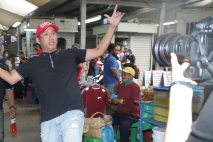 El Chino Freire mandó un recital de sus poesías en el centro de la Bahía. 

PERIODISTA : JERSON RUIZ

FECHA : 11/06/2020 

Agencia (ag-extra)