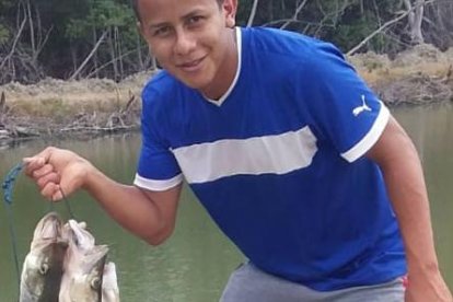 Muñoz en la camaronera, su segundo lugar de trabajo.