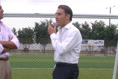 Un encuentro del 2012, los Carlos, Morales y Alfaro Moreno, mucha historia junta.