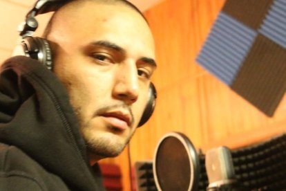 En los primeros  años de su carrera musical, el compatriota escribía letras contestatarias y  fue perseguido por el FBI durante un tiempo.