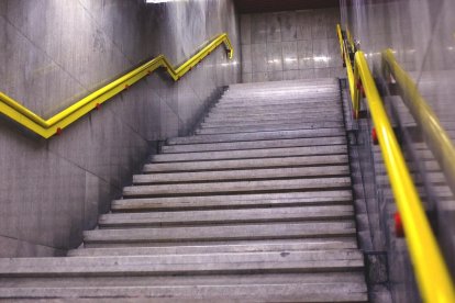 El ecuatoriano fue detenido cuando pretendía escapar de la estación subterránea.