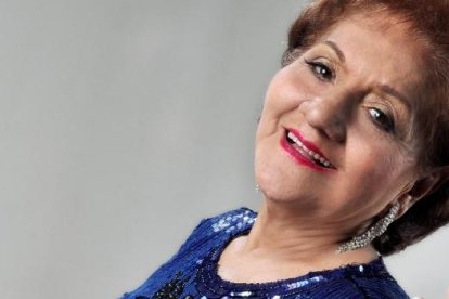 Fresia Saavedra está participando para el premio Eugenio Espejo.