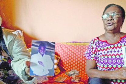 Yetty, de 48 años, quiere reunir a sus siete hermanos. Es la misión encomendada por su madre en un sueño.