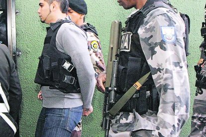  Piña fue uno de tres sentenciados por la muerte de Karina del Pozo, ocurrida en febrero de 2013. 