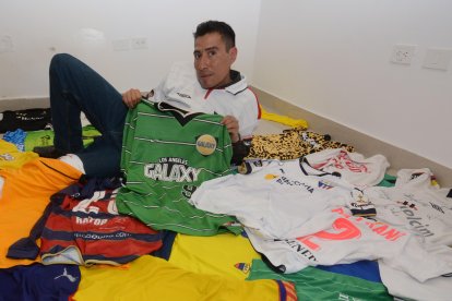 Las camisetas de fútbol usadas por los jugadores seguro serán un gran recuerdo solidario. 

 Quito 29 de Mayo de 2019 Agencia(ag-extra ag-expreso-ag-quito)