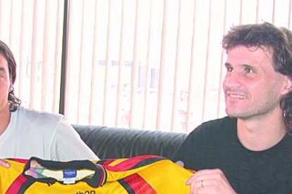 En los 90, Carlos Alfaro Moreno y Rubén Darío Insúa jugadores del Barcelona.