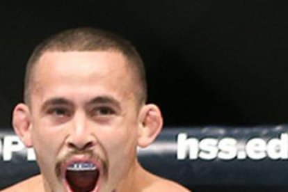 Chito Vera llegó a la UFC e hizo conocer a Ecuador en las pelas.