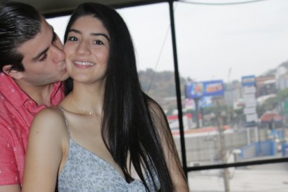 ENTREVISTA A STEFANO NAVAS Y SU NOVIA QUE ESTA EMBARAZADA 

PERIODISTA : GISELLA CHAVEZ

FECHA : 02/09/2020 

Agencia (ag-extra)