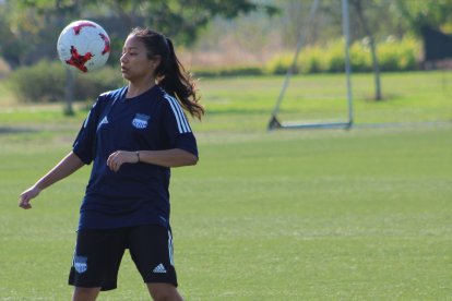Ariana Castro joven jugadora del Emelec.
