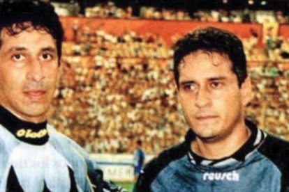 En los 90, José tapaba en Barcelona y Álex en Emelec.