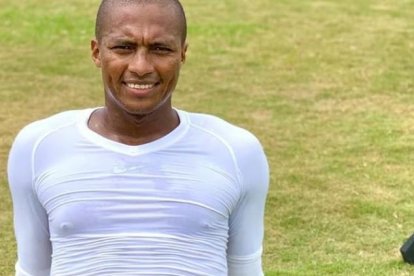 Toño se mantiene entrenando en solitario.