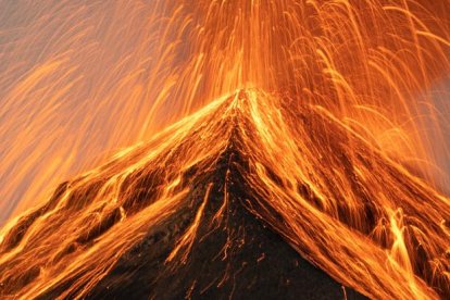 Volcán de Fuego, Guatemala. Uno de los espectáculos más maravillosos que Valdez pudo presenciar.