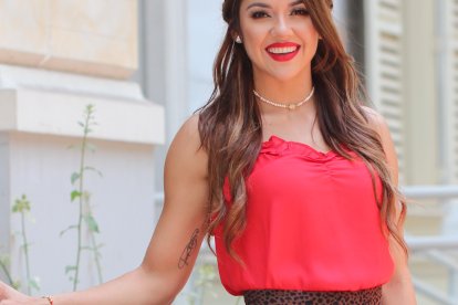 Una combinación acertada: rojo con print.