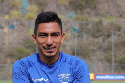 Ängel Mena el goleador del fútbol mexicano, listo para viajar a Argentina.