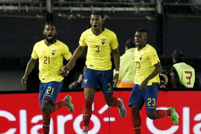 El 8 de octubre de 2015 la selección de Ecuador venció (2-0) por primera vez a la selección de Argentina en su casa.