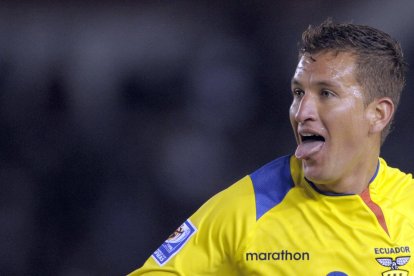 Patricio Urrutia disputó el partido de eliminatorias al Mundial de Sudáfrica 2010, cuando Ecuador igualó 1-1 ante Argentina, en Buenos Aires, en 2008.