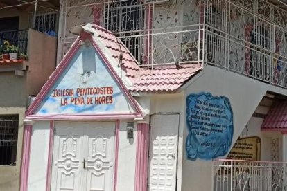 Esta es la 
iglesia evangélica donde supuestamente reclutaban a las mujeres.