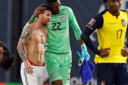 Dida Domínguez y el delantero gaucho se saludaron al final del partido.