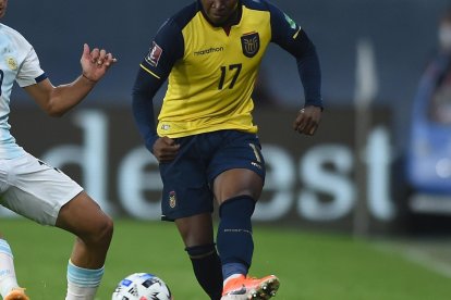 Ángelo Preciado (d) es una de las caras nuevas de la Tricolor.