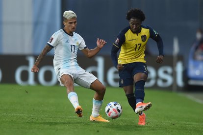 Ángelo Preciado (d) es una de las caras nuevas de la Tricolor.