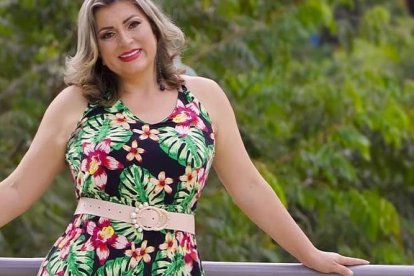 Farita en otra fotografía muestra su actitud ante la vida.