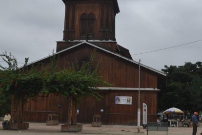 La parroquia Colonche lleva su nombre en honor al cacique que dirigió los primeros pobladores.