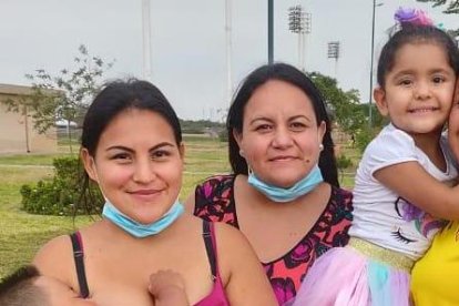 Jhojandry Monsalve en familia que es el motor en su vida.