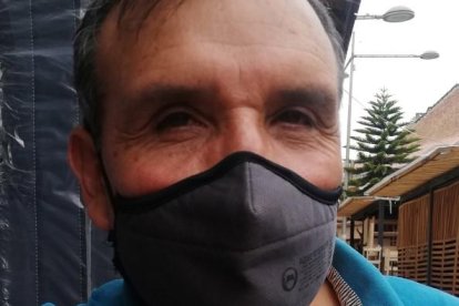 Hugo Gavilanez, representante de un gremio de artesanos.