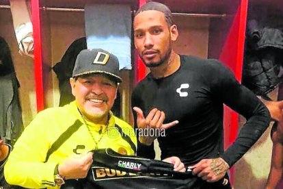 Diego Armando y Vinicio Angulo y una historia de goles.