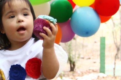 Las texturas ayudan a estimular los sentidos de los niños.