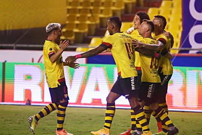 De locura está Barcelona... el festejo de los tres puntos ante el Guayaquil City.