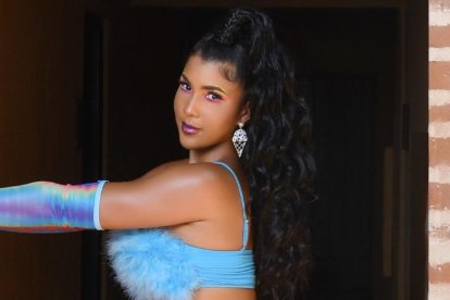 La ahitiana ha ganado importantes concursos de belleza y ahora quiere trinunfar en la música.