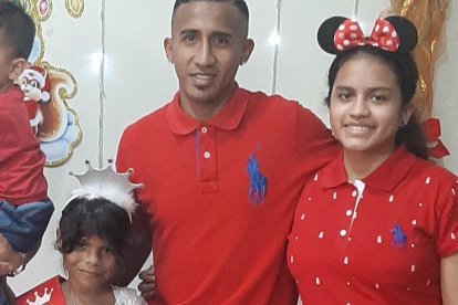 Luna en familia festejo la Navidad.