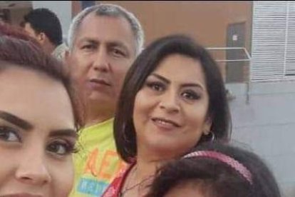 Lisbeth junto a sus padres, Mario y Katty, y su hermana de 12 años.