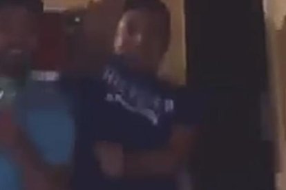 Los dos PPL que aparecen bailando con Salcedo.