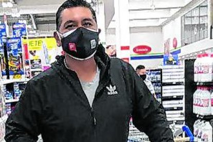 Édgar participó y participó hasta que ganó.