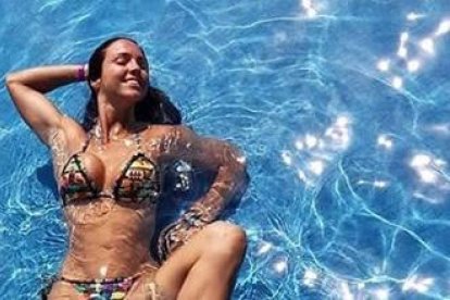 Paloma desató el amor de varios galanes entre ellos el ex futbolista Jaime Iván Kaviedes, Antonio García y varios empresarios. Una frase dicha al aire, le costó el puesto en la Tv